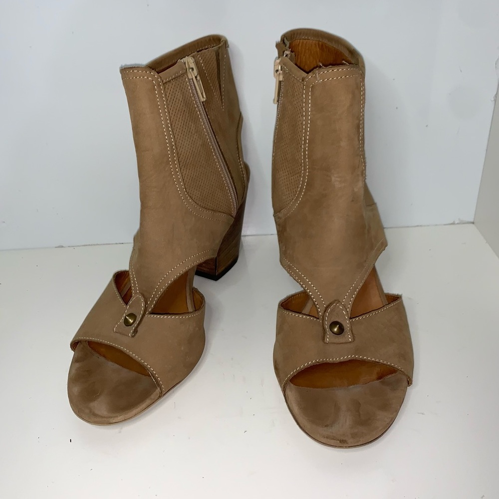 Fabianelli Italian Leather Peep Toe Ankle Bootie Size 8